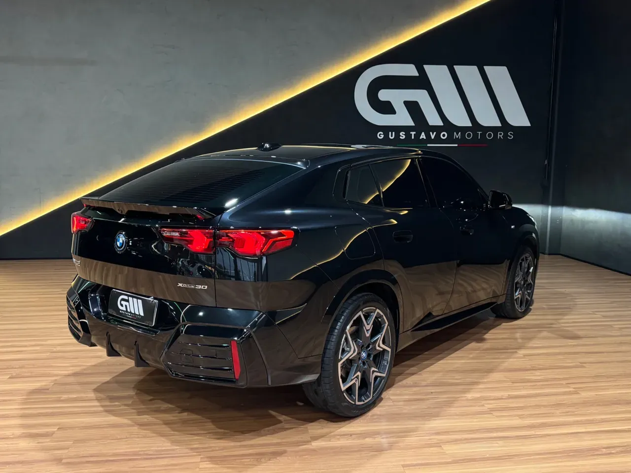 BMW IX2 - Imagem 8