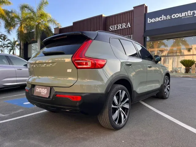 Volvo XC40 Recharge - Imagem 5