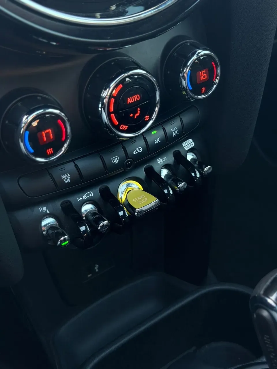 Mini Cooper SE - Imagem 7