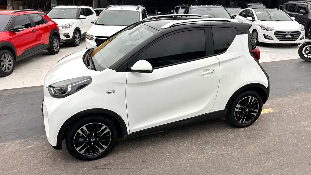Foto de um chery eq1