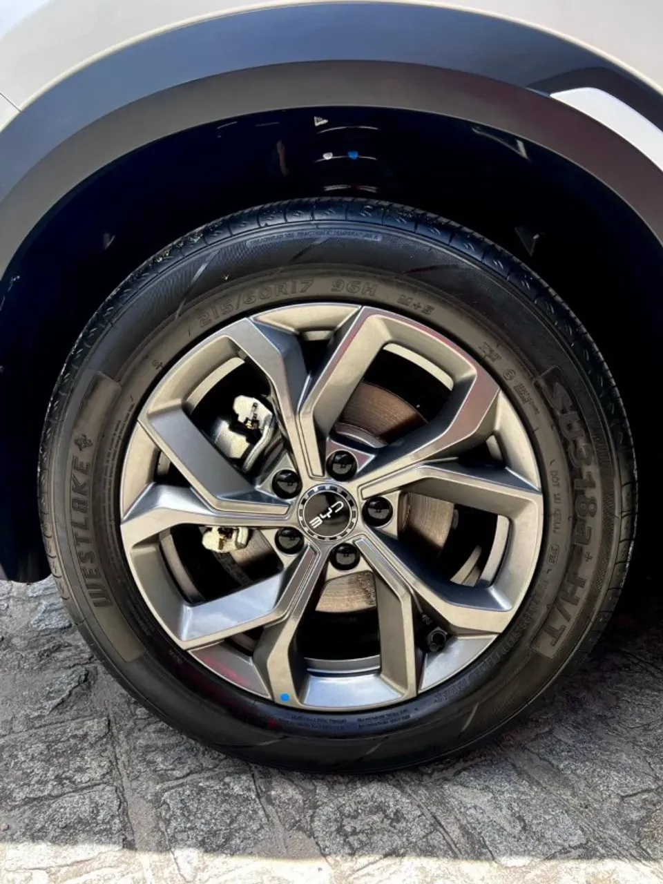 BYD Yuan Pro - Imagem 16