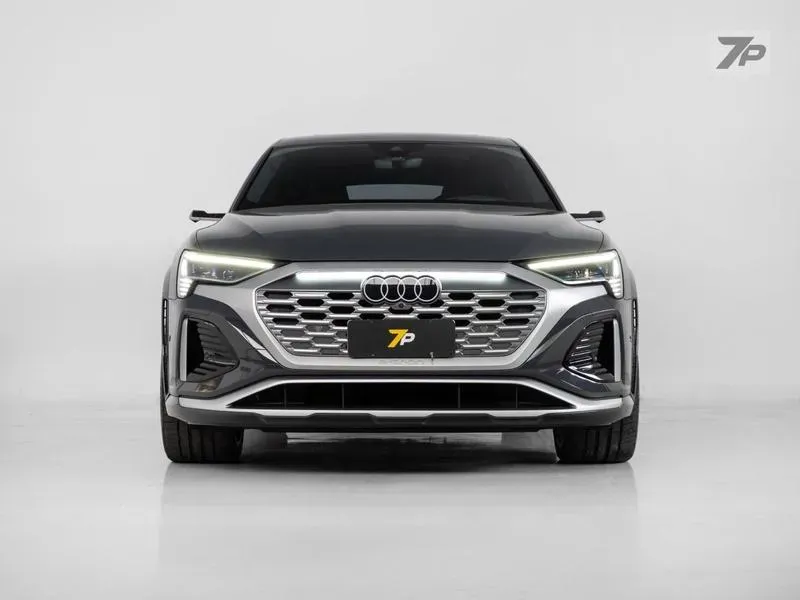 Audi Q8 E-tron - Imagem 2