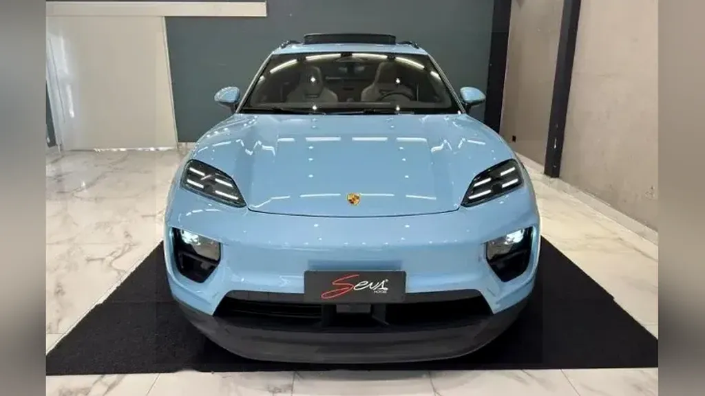 Foto de um porsche macan