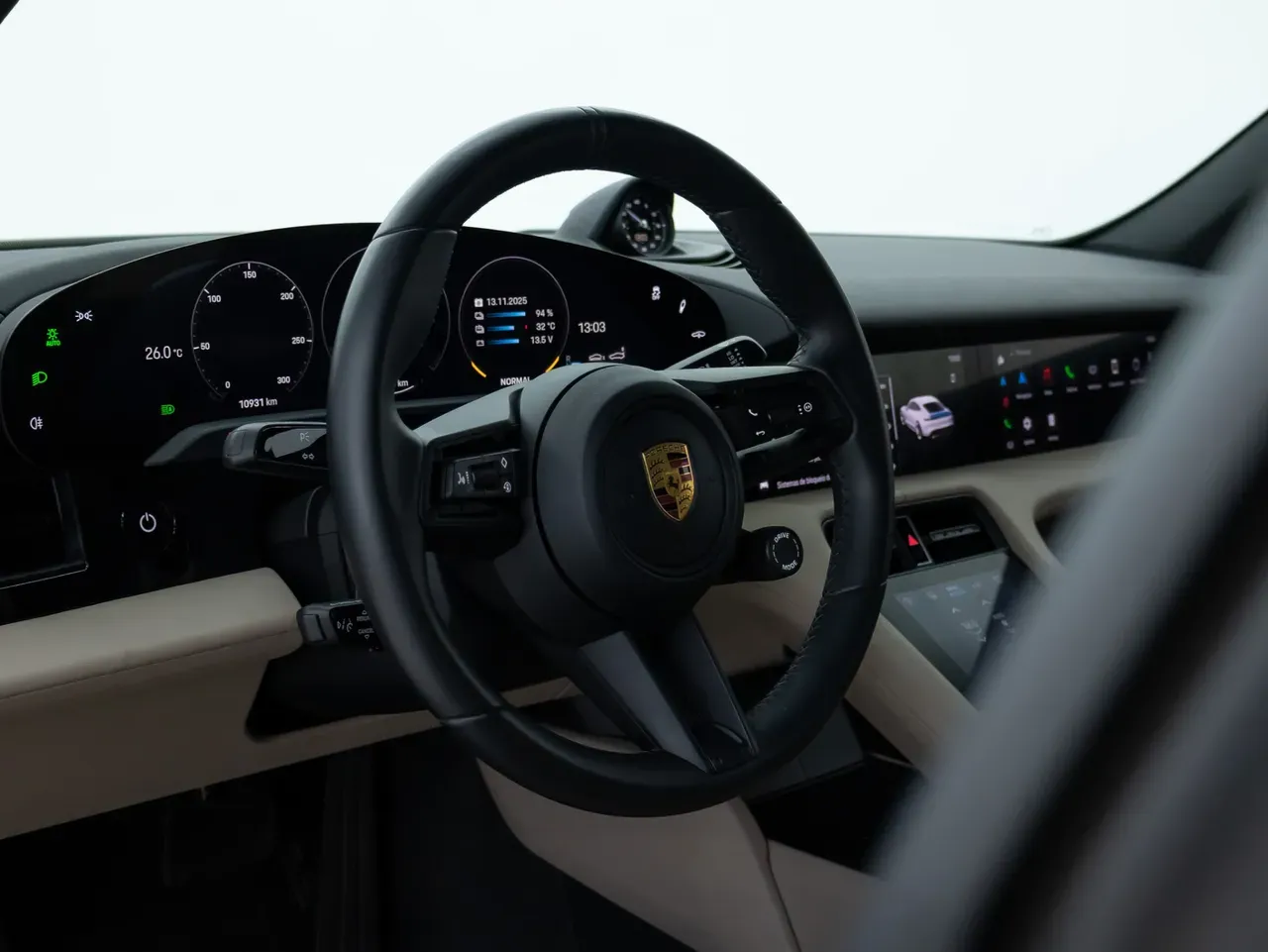 Porsche Taycan - Imagem 12