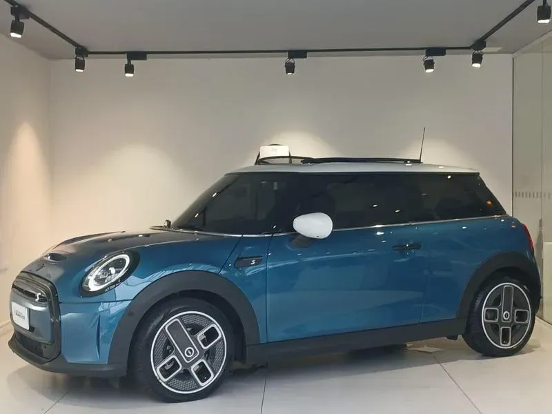 Mini Cooper SE - Imagem 3