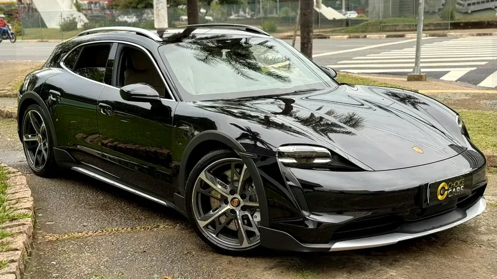 Foto de um porsche taycan