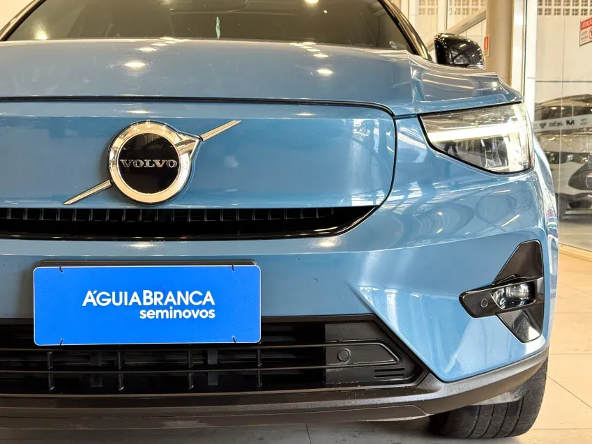 Volvo XC40 Recharge - Imagem 4