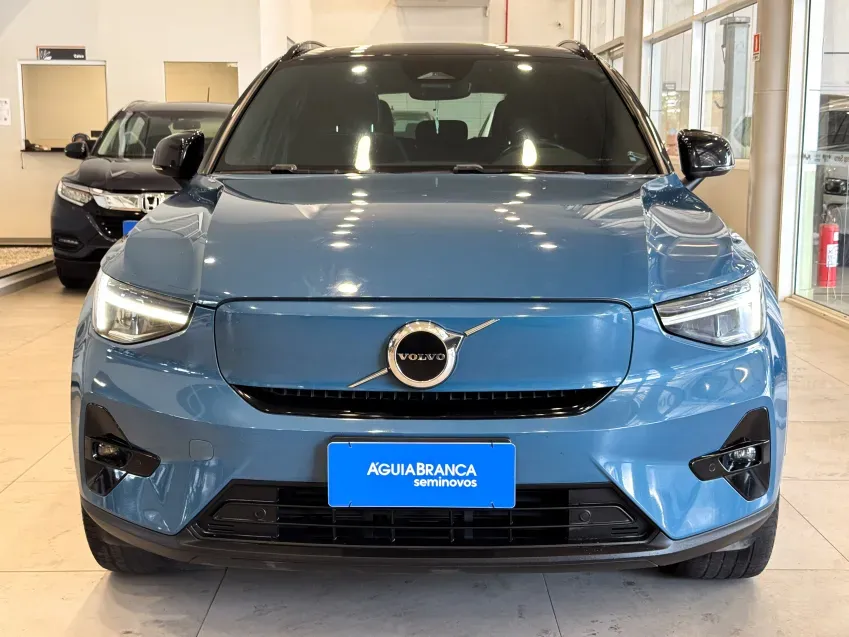 Volvo XC40 Recharge - Imagem 3