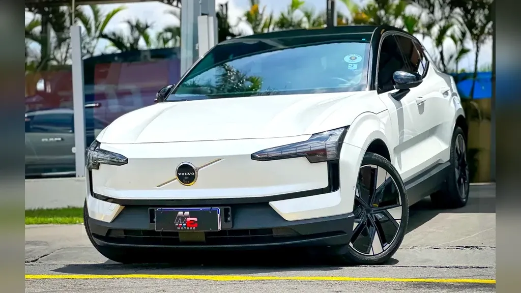 Foto de um volvo ex30