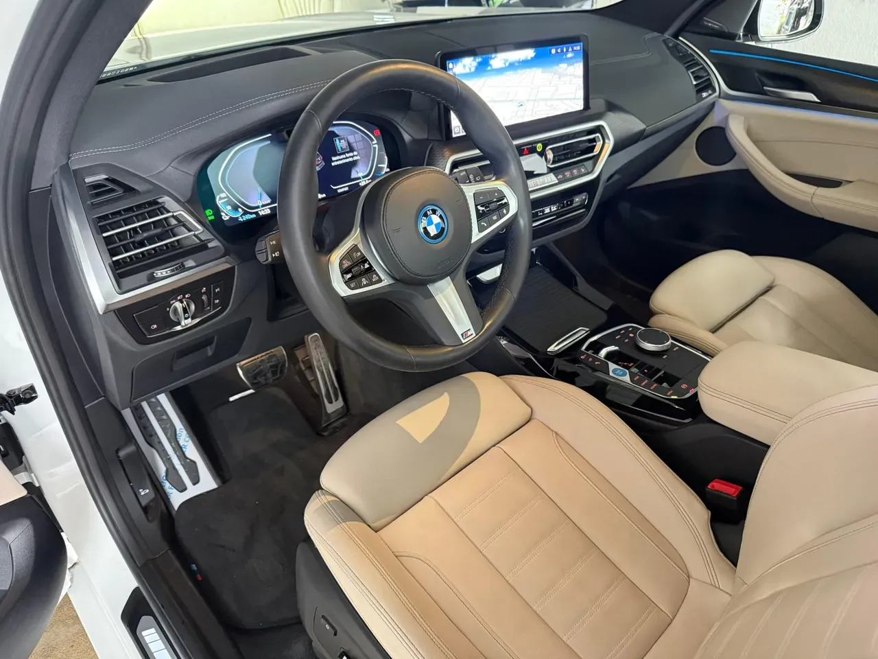 BMW IX3 - Imagem 11