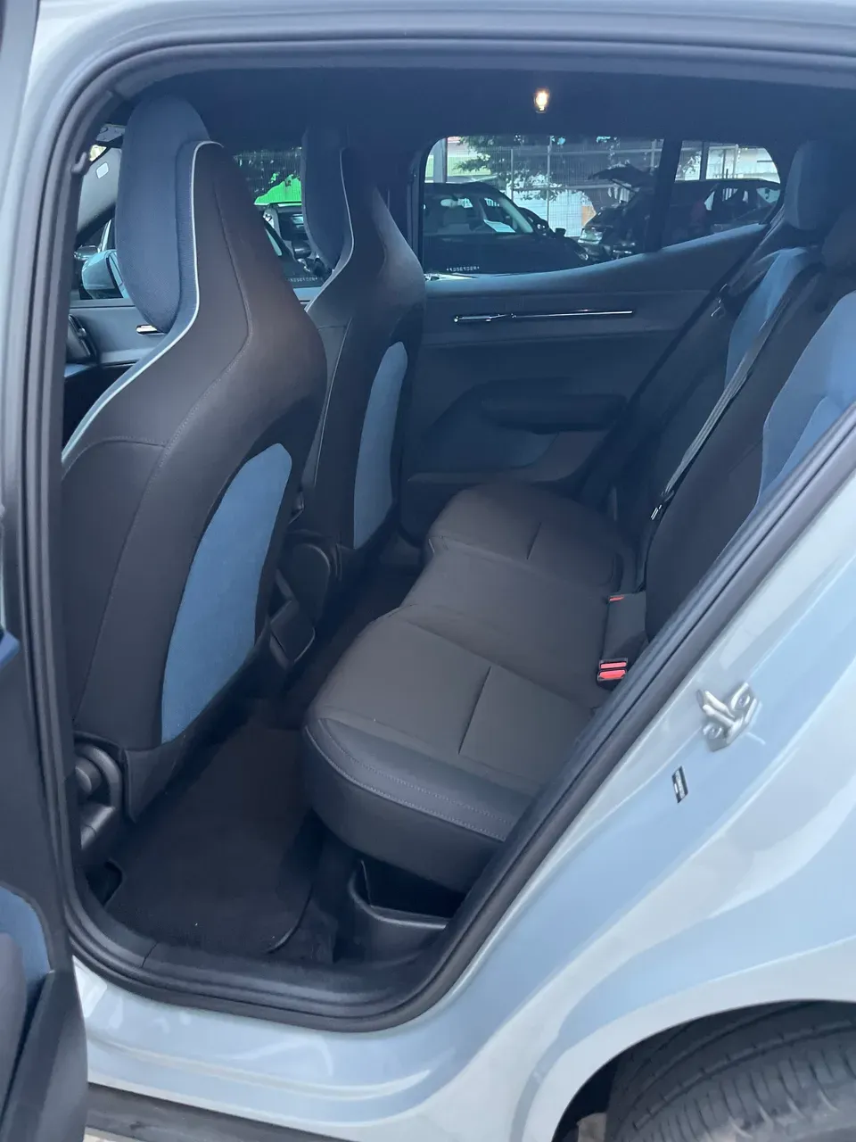 Volvo EX30 - Imagem 7