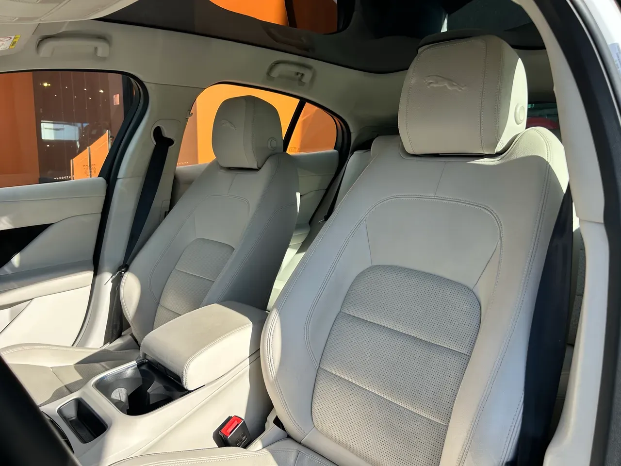 Jaguar I-pace - Imagem 9