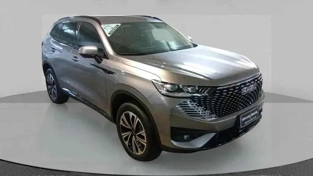 Foto de um gwm haval h6 plug-in hybrid