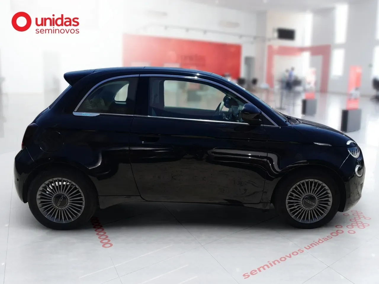Fiat 500e - Imagem 8