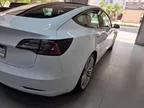 Tesla Model 3 - Miniatura 9