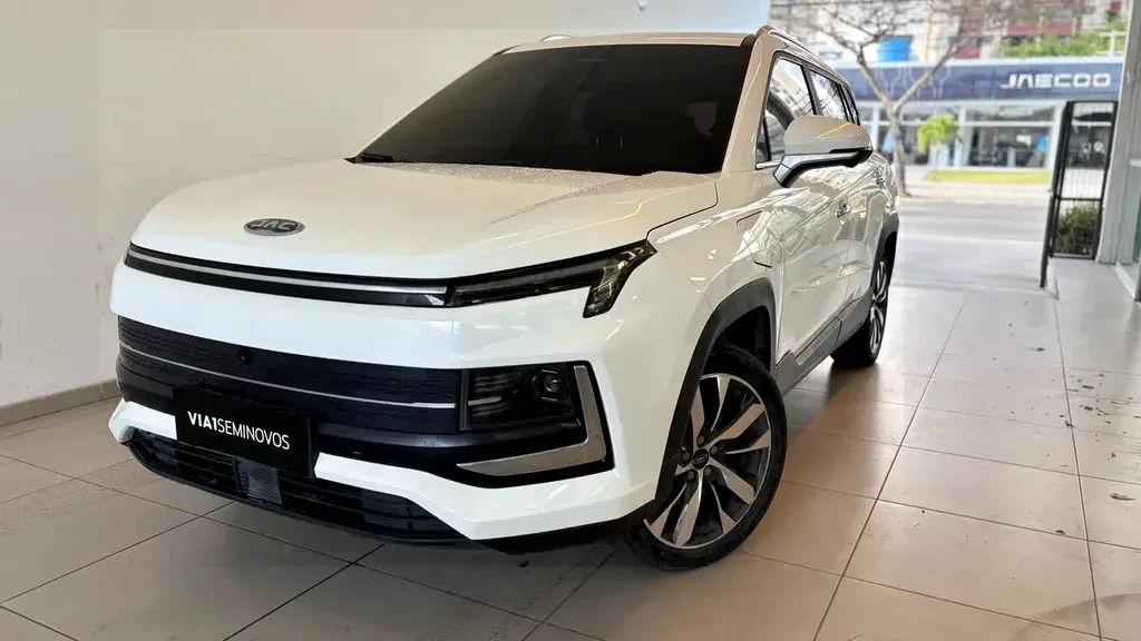 Foto de um jac e-js4