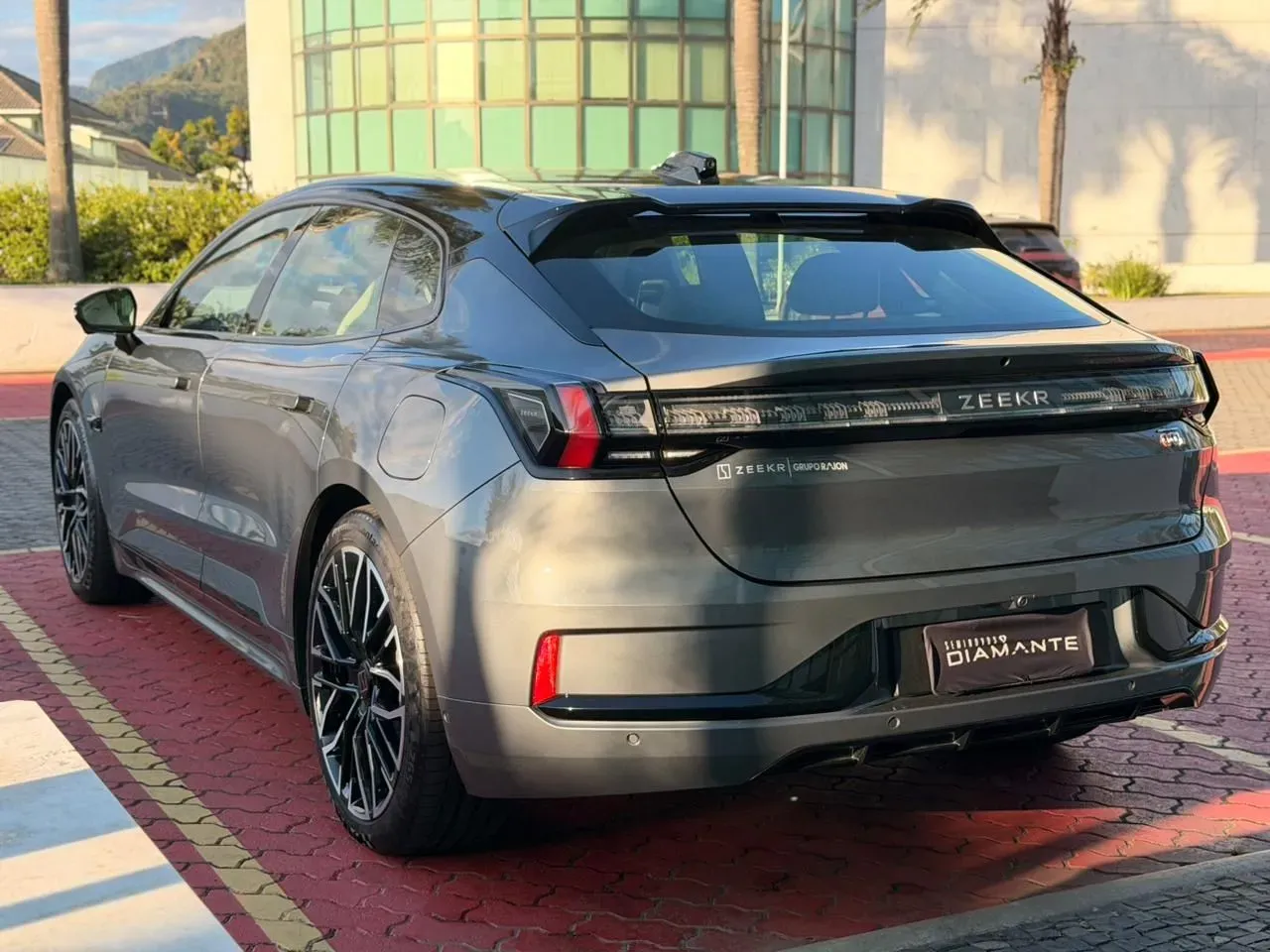 Zeekr 001 - Imagem 4