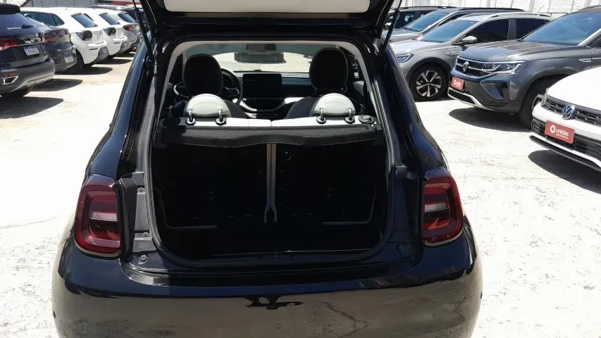 Fiat 500e - Imagem 9