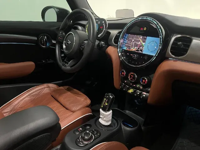 Mini Cooper SE - Imagem 10