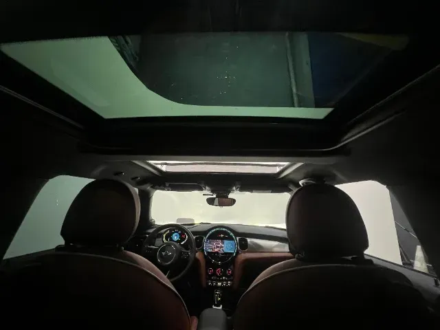 Mini Cooper SE - Imagem 12