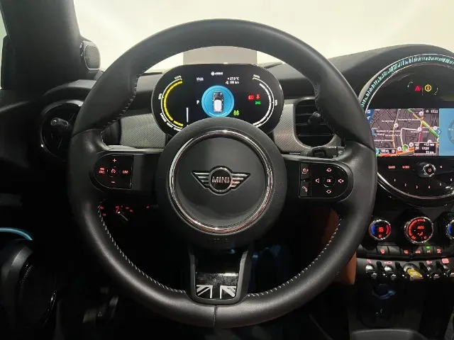 Mini Cooper SE - Imagem 11