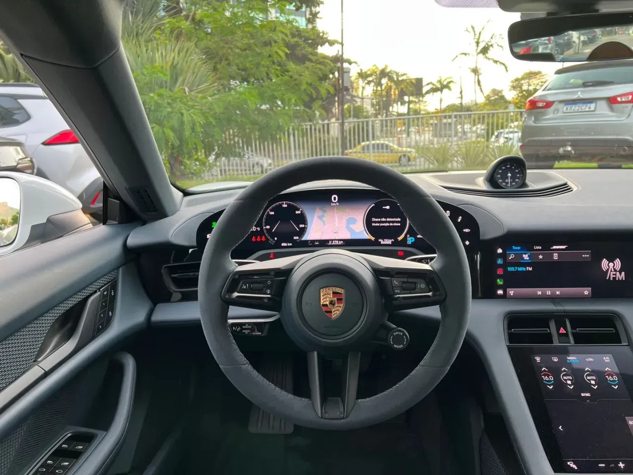 Porsche Taycan - Imagem 8