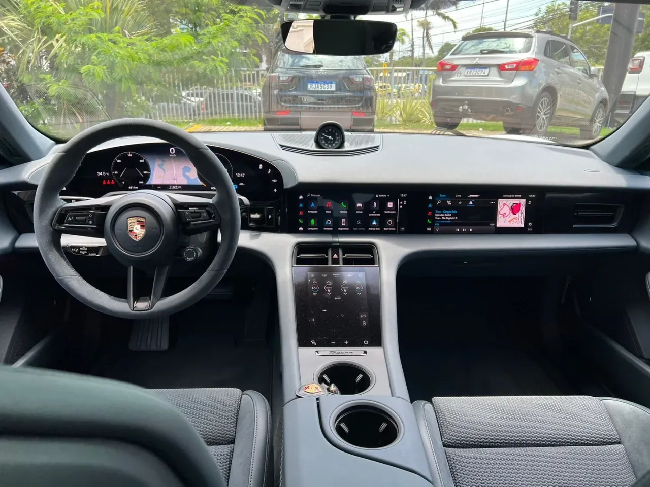 Porsche Taycan - Imagem 9