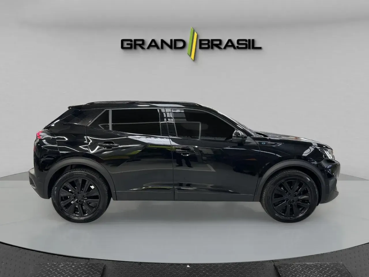 Peugeot E-2008 - Imagem 2