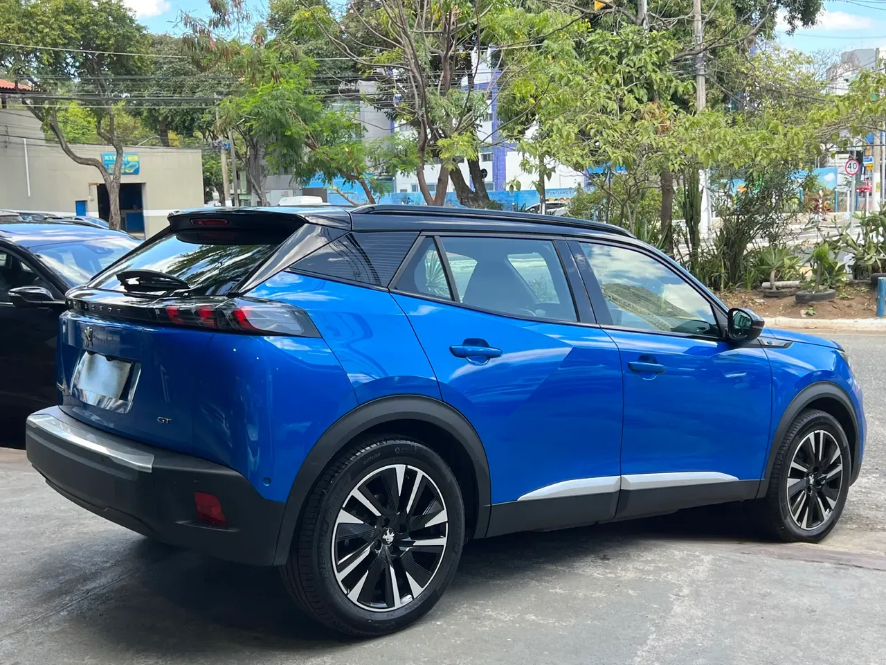 Peugeot E-2008 - Imagem 3