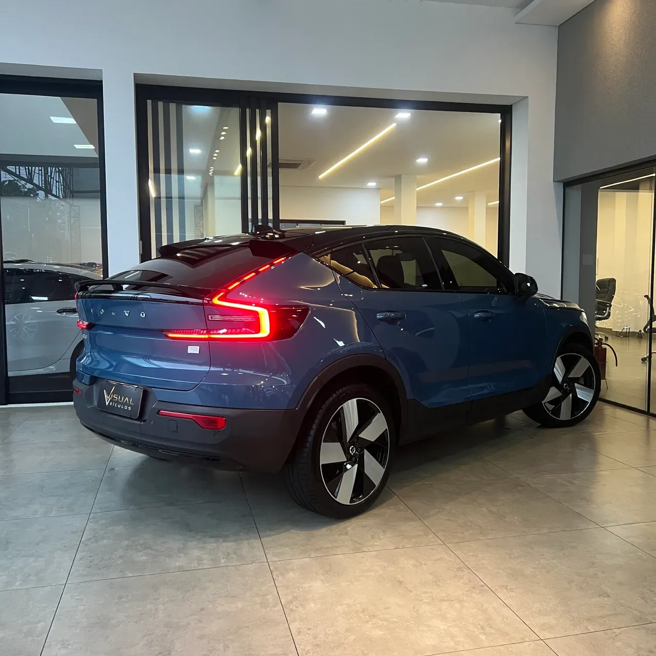 Volvo C40 Recharge - Imagem 4