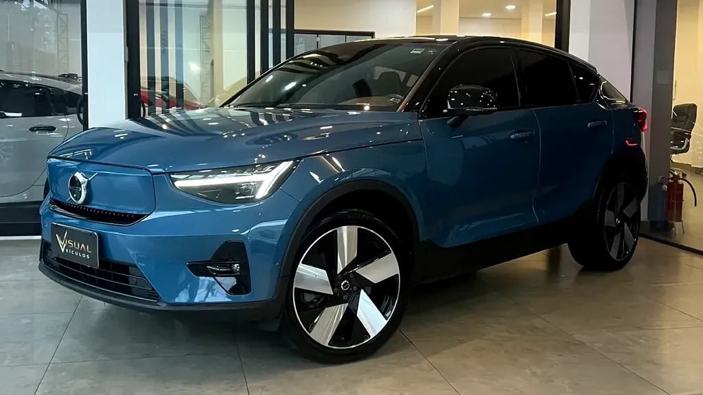 Foto de um volvo c40 recharge