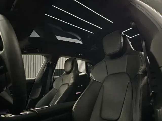 Porsche Taycan - Imagem 14