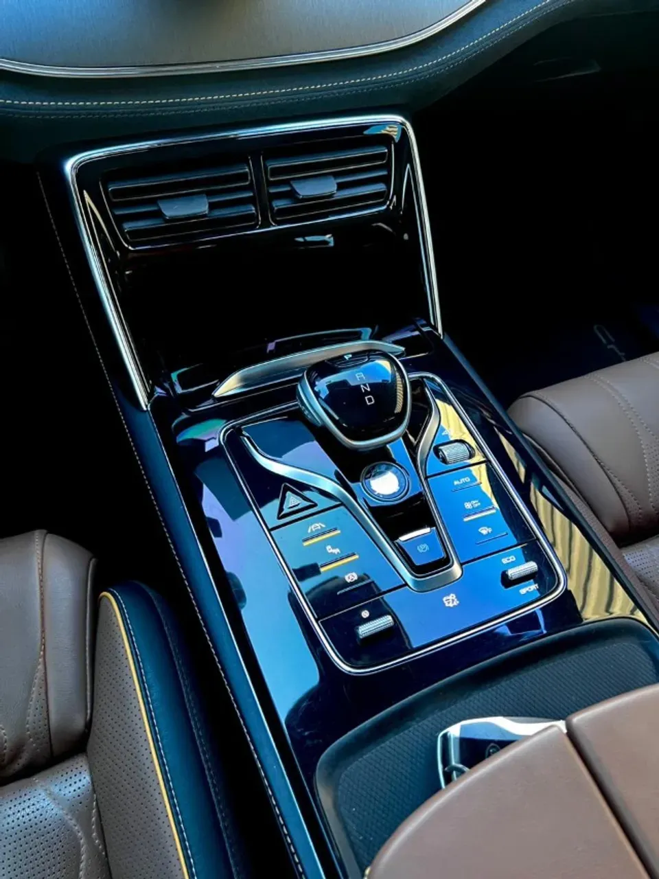 BYD Tang - Imagem 14