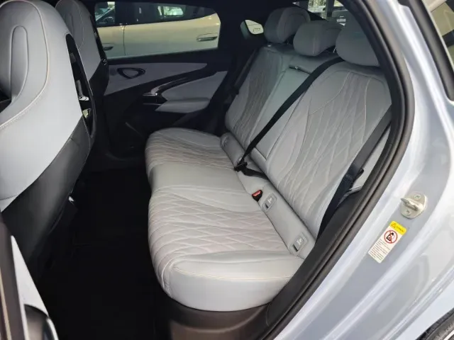 BYD Seal - Imagem 11