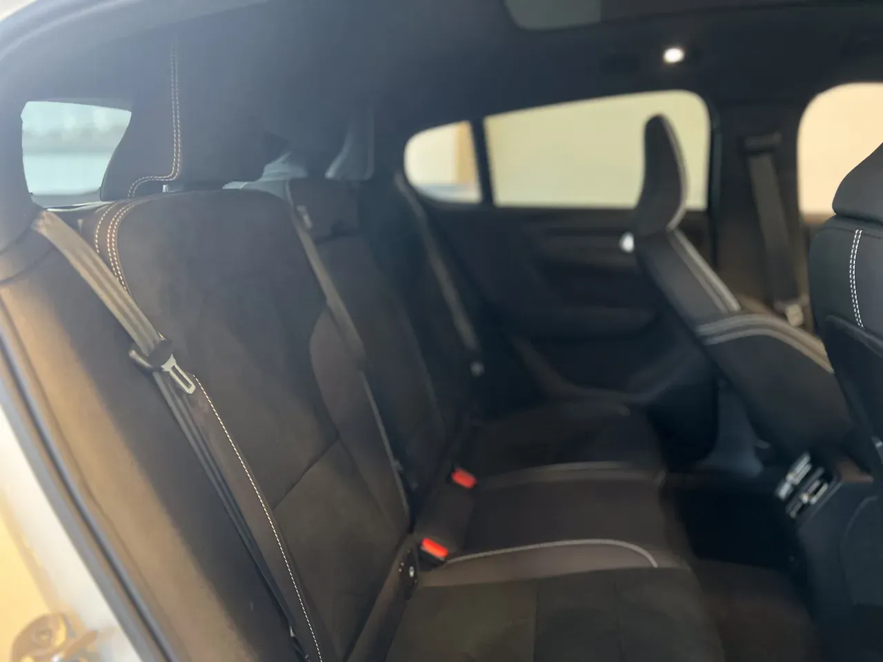 Volvo C40 Recharge - Imagem 16