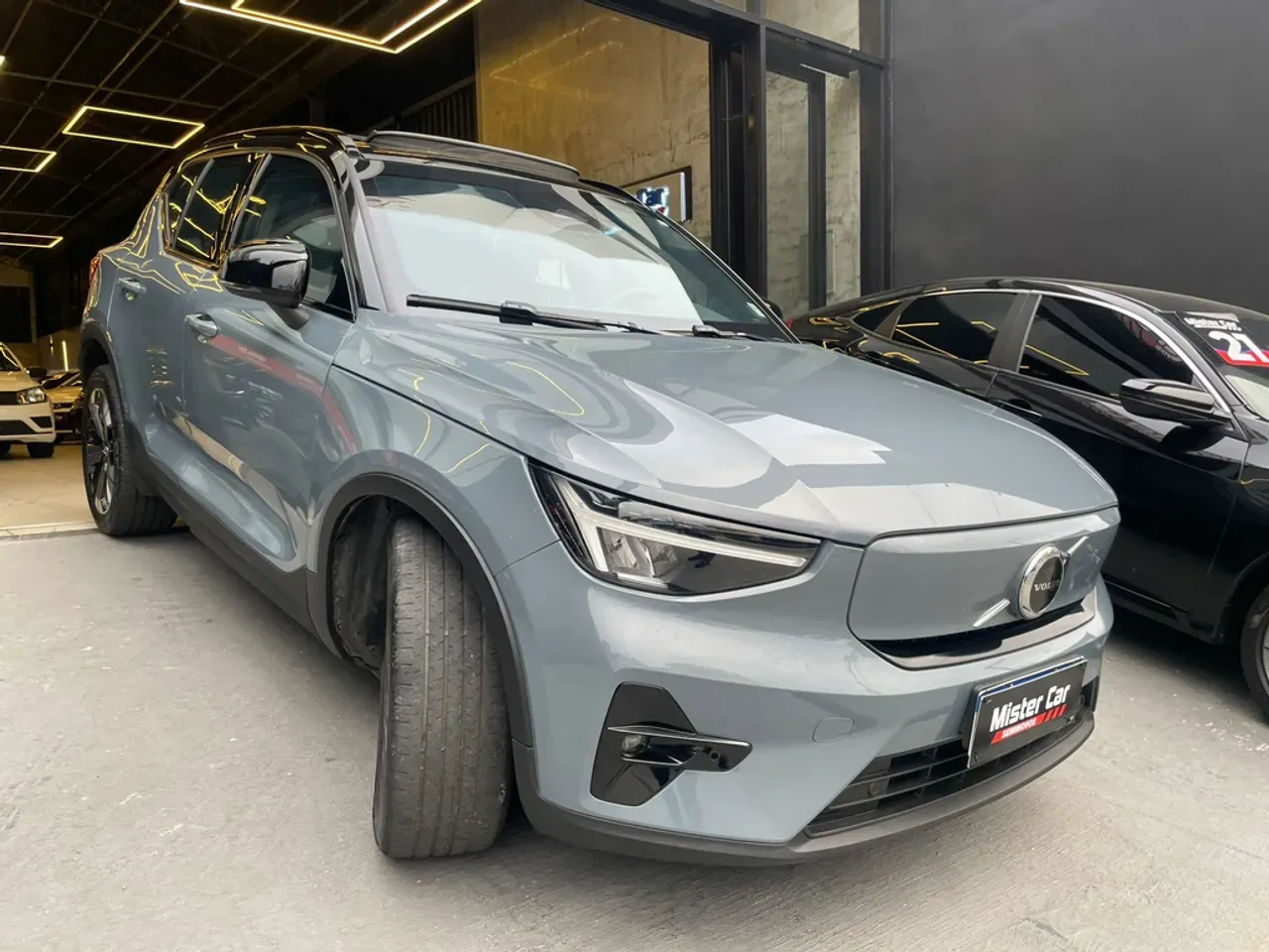 Volvo XC40 Recharge - Imagem 6