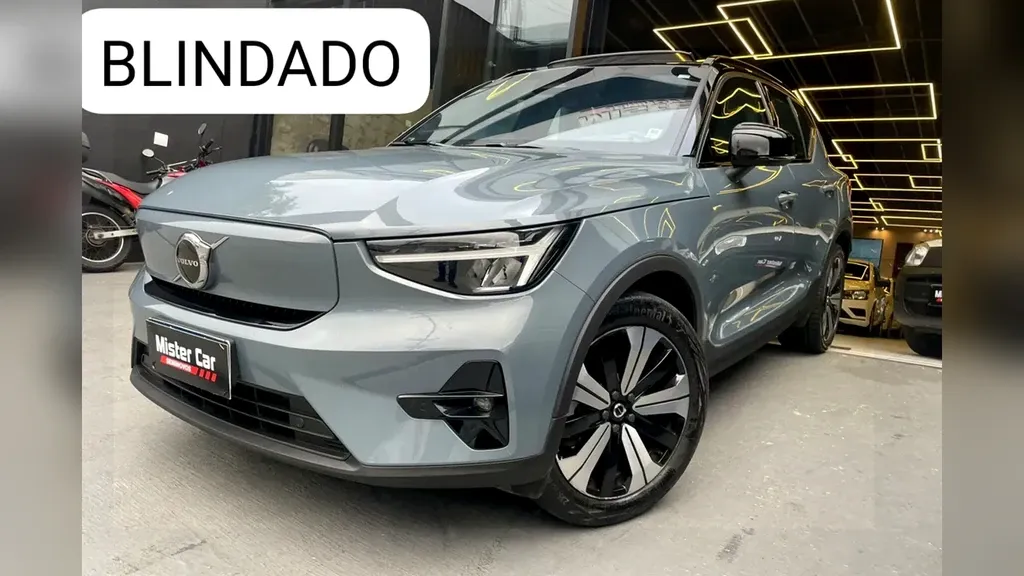 Foto de um volvo xc40 recharge