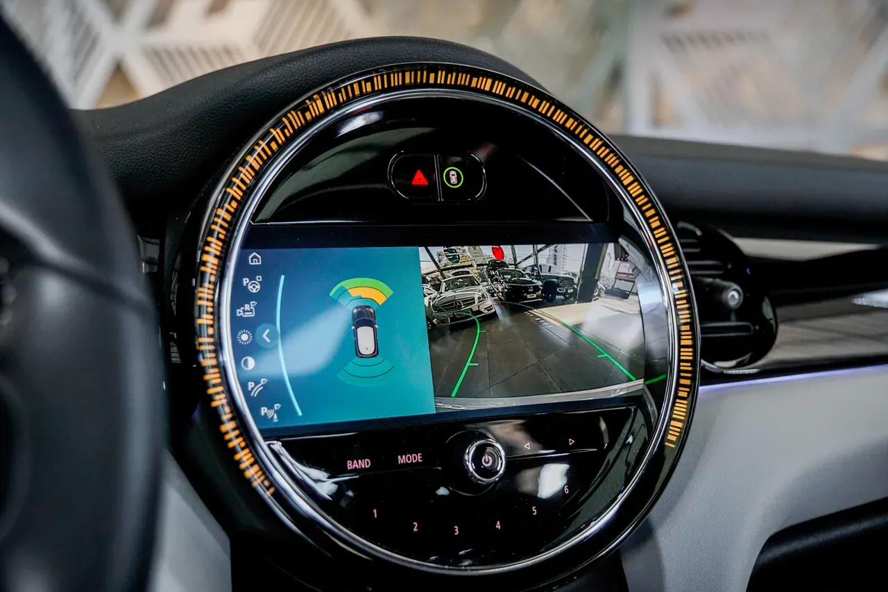 Mini Cooper SE - Imagem 16