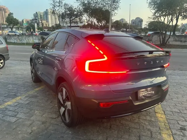 Volvo C40 Recharge - Imagem 5