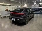 Porsche Macan - Miniatura 4