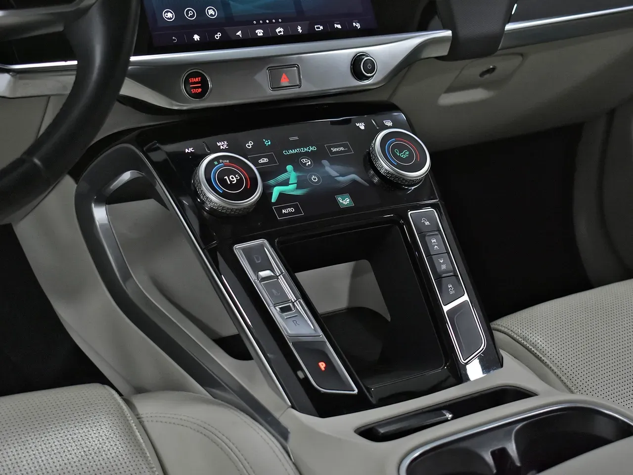 Jaguar I-pace - Imagem 11