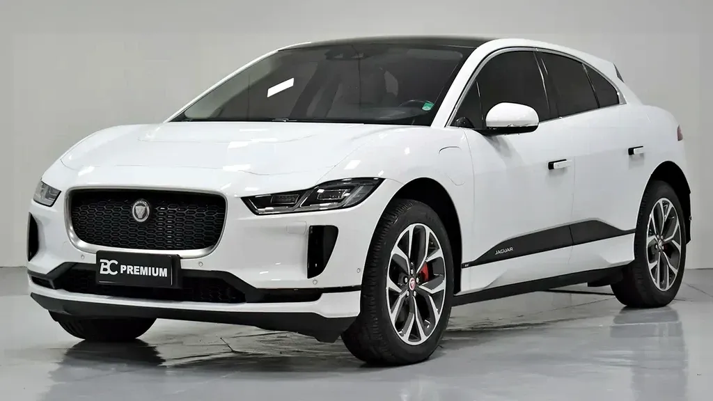 Foto de um jaguar i-pace