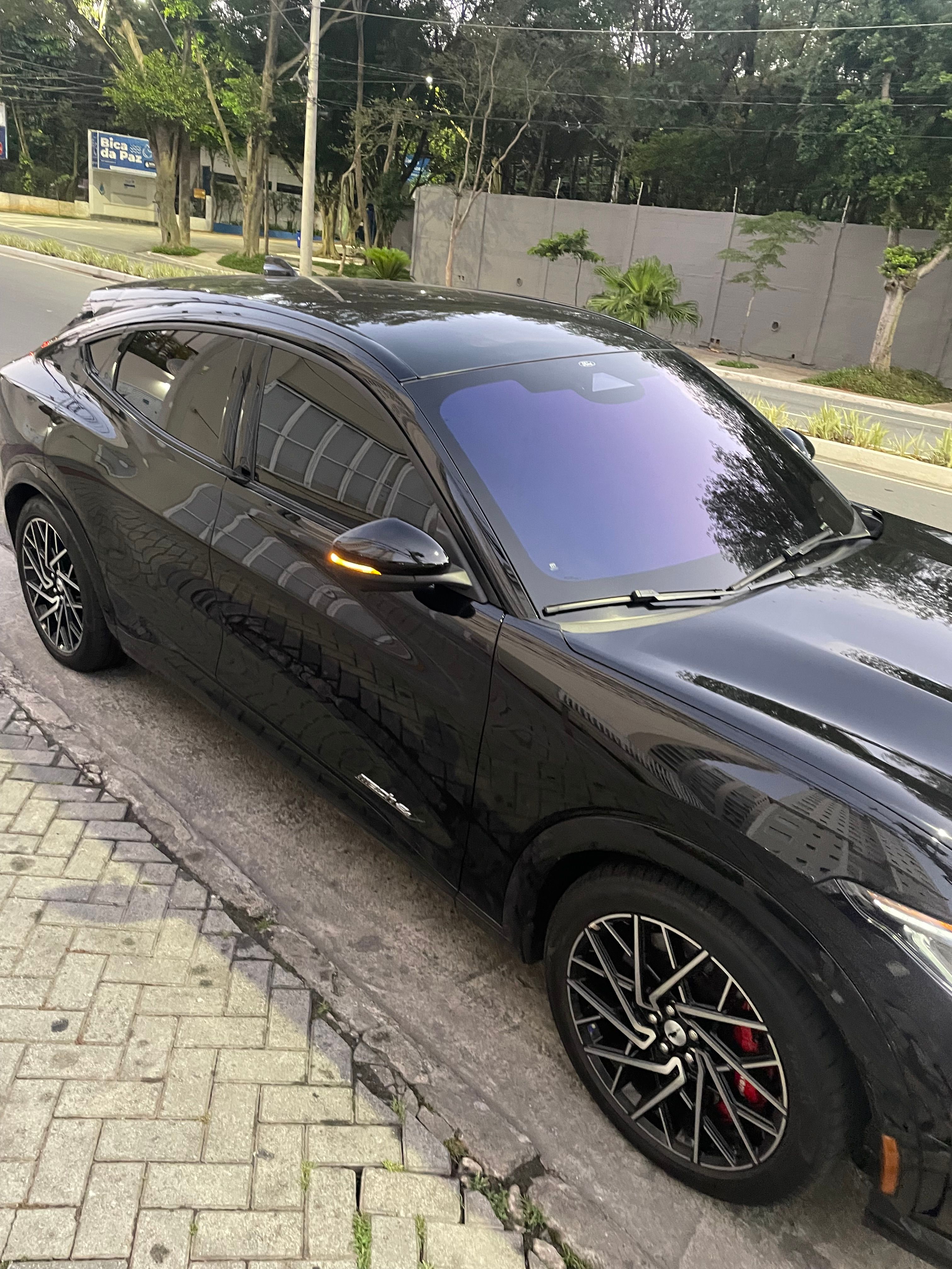 Ford Mustang Mach-E - Imagem 6