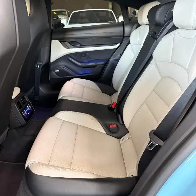 Porsche Taycan - Imagem 5