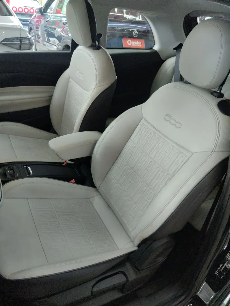 Fiat 500e - Imagem 11