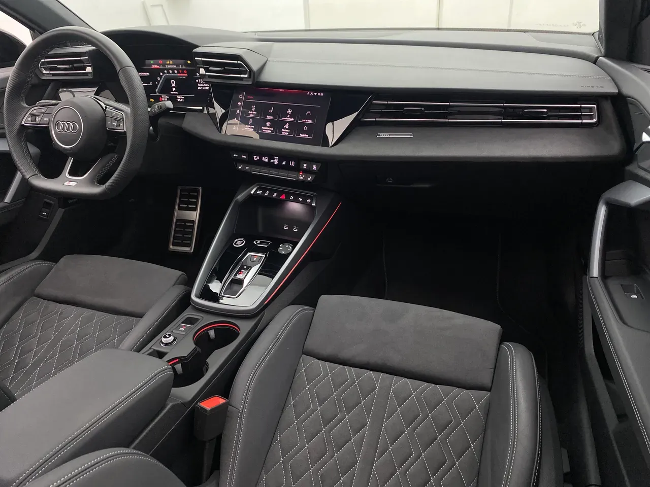 Audi A3 Sportback E-tron - Imagem 14