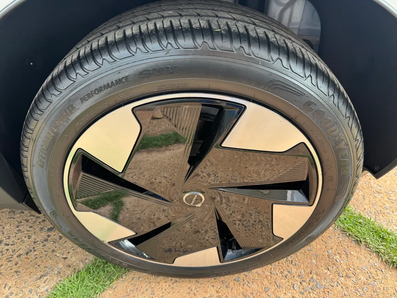 Volvo EX30 - Imagem 6