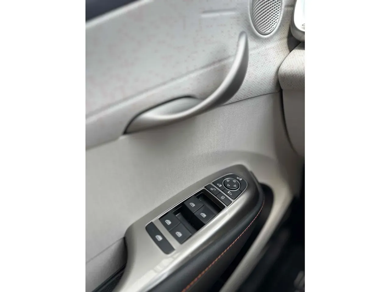 BYD Dolphin - Imagem 12