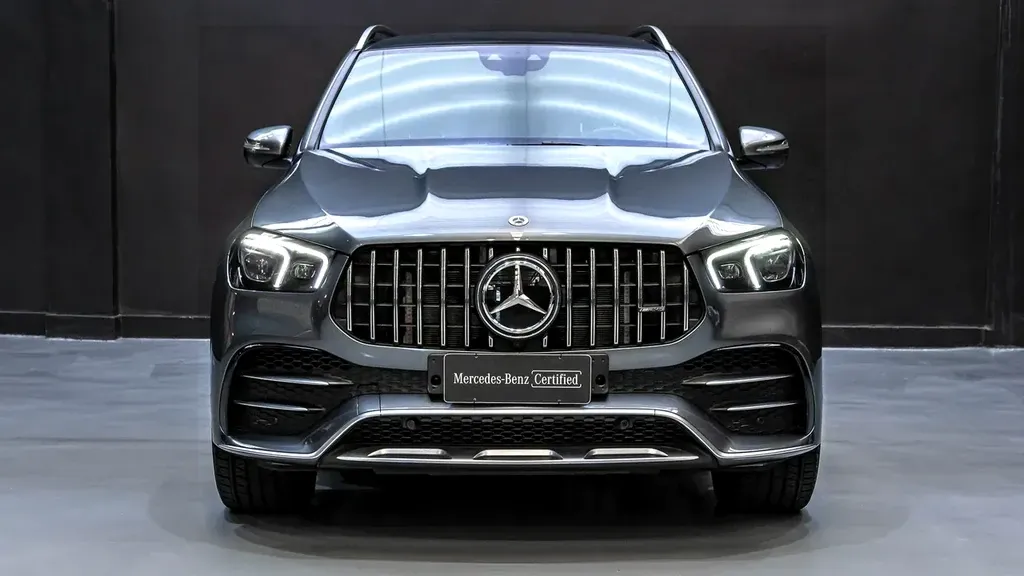 Foto de um mercedes gle500e