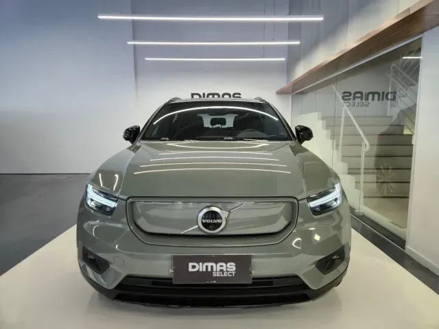 Volvo XC40 Recharge - Imagem 2